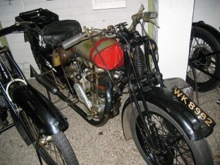 47) 1927 Triumph 500cc TT works (photo 2 of 2)