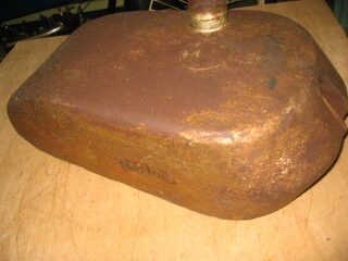 31) Norton petrol tank (photo 1 of 2)