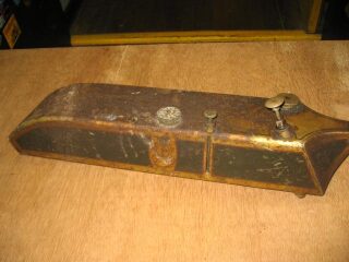 35) Petrol tank (photo 1 of 2)