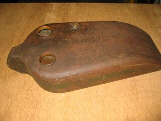36) Petrol tank (photo 2 of 2)
