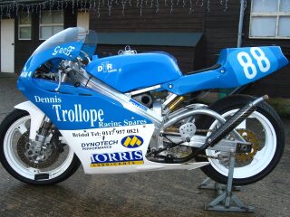 1997 DTR Spondon Yamaha TZ250 V twin (photo 2 of 2)