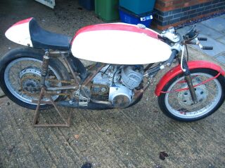 1967 Yamaha TD1C 250cc (photo 1 of 2)