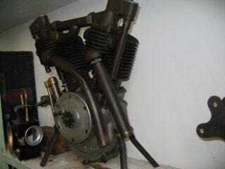 10) Engines (photo 2 of 2)