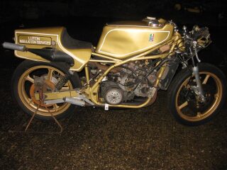 Cagiva/ Suzuki RG500 MK4 (photo 1 of 2)