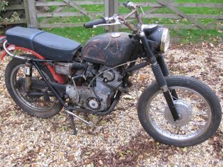 1965 Honda CL72 250 (photo 2 of 2)