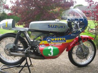 Suzuki T R 20 Racer (photo 1 of 2)