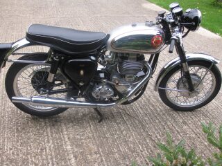 1960 BSA Gold Star DBD34 500cc (photo 1 of 2)