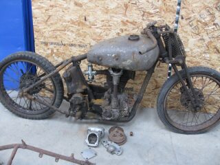 1932 Norton CJl 350 needs restoring (photo 1 of 2)