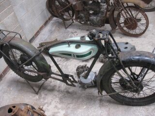 1928 triumph (photo 1 of 2)