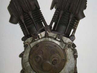 33) engines (photo 1 of 2)