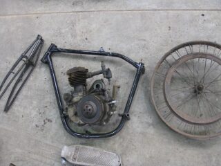 1922 Raleigh (photo 1 of 2)