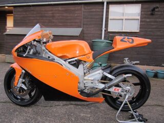 2003 yamaha TZ250 (photo 2 of 2)