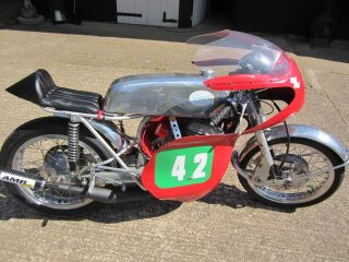 1967 Greeves Silverstone 250 (photo 1 of 2)