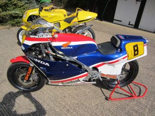 1983 Honda RS500 ex Wayne Gardner (photo 1 of 2)