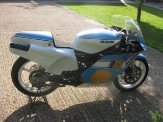 1981 EX Keith huewen Suzuki RG500 MK6 (photo 2 of 2)