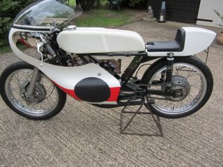 1971 Yamaha AS1 125cc (photo 1 of 2)