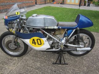 1973 Seeley Suzuki TR500 Ex Barry Sheene (photo 2 of 2)