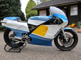 1983 Suzuki RGB500 (photo 1 of 2)