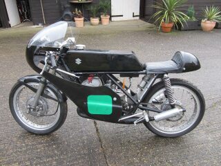 1968 Suzuki T200 classic racer (photo 2 of 2)