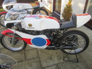 1976 Yamaha TZ350D (photo 2 of 2)