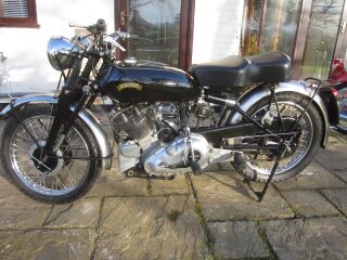 1954 Vincent Comet 500cc classic Motorcycle (photo 2 of 2)