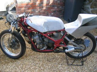 1982 Yamaha TZ250 J Classic racing Motorcycle Bike (photo 2 of 2)