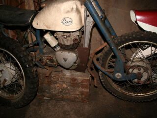 Greeves (photo 2 of 2)