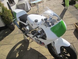 1996 Yamaha TZ250 V twin (photo 1 of 2)