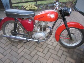 1959 BSA C15 250cc (photo 1 of 2)