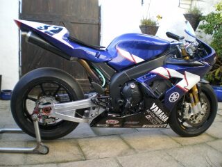 2004 Ex World Superbike Team France R1 Yamaha (photo 1 of 2)