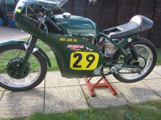 1996/1963 Velocette venom 500cc Lightweight racing machine (photo 2 of 2)