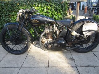 1929 Rudge Ulster 500cc 4 valve racing machine (photo 2 of 2)