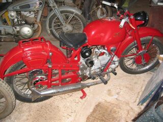 J73 1950 MotoGuzzi Aironne 250 Post war Classic motorcycle (photo 1 of 2)