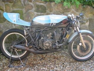1977 Yamaha TZ350E Classic racing Motorcycle Bike (photo 2 of 2)