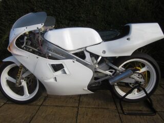 1987 Yamaha TZ250T (photo 2 of 2)