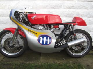 1970 Honda K4 350cc Scotish championship winning machine (photo 2 of 2)