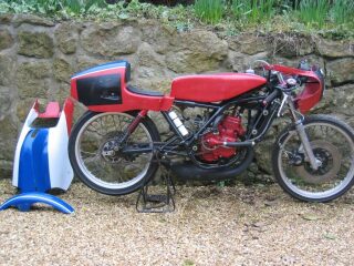 1979 Honda RSW125 Classic racing Motorcycle Bike (photo 1 of 2)