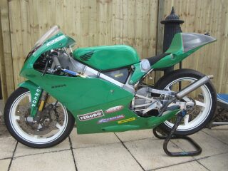 2001 Honda RS125 (photo 2 of 2)