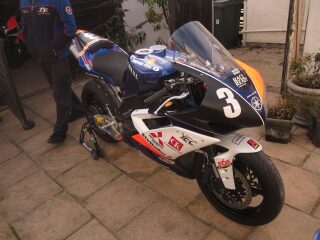 Ex Michael Dunlop 2008 Yamaha R1 ridden TT (photo 1 of 2)