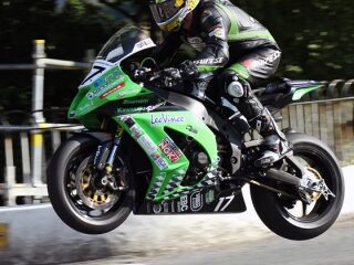 James Hillier kawasaki ZX10 (photo 2 of 2)