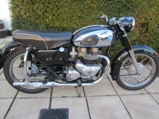 1960 AJS Model 31 650cc Classic Motorcycle (photo 1 of 2)