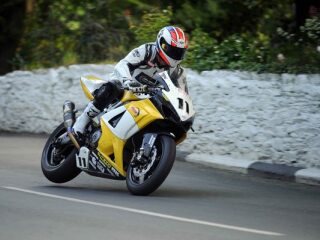 2009 Adrian Archibold TT Isle Of Man Suzuki GSXR1000 (photo 1 of 2)