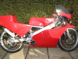 1987 Honda RS125 alloy frame spoked wheels (photo 1 of 2)