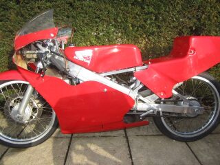 1987 Honda RS125 alloy frame spoked wheels (photo 2 of 2)