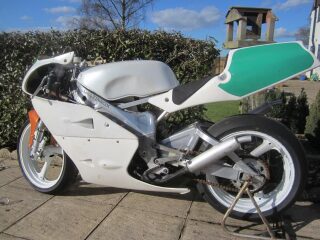 1992 Yamaha TZ250 V twin 4DP (photo 2 of 2)
