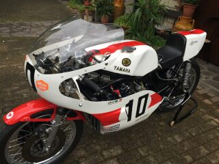 1975 Yamaha TZ700 (photo 1 of 2)