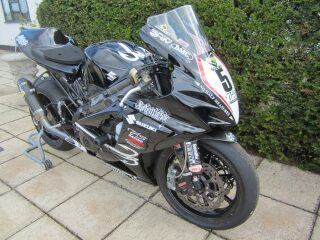 Ex Bruce Anstey TT Superbike 1000cc Suzuki GSXR (photo 1 of 2)