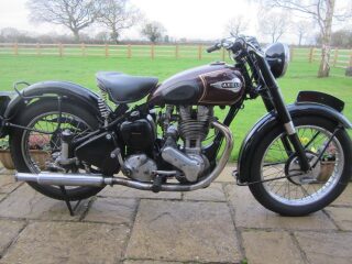 1952 Ariel 500cc Red Hunter (photo 1 of 2)