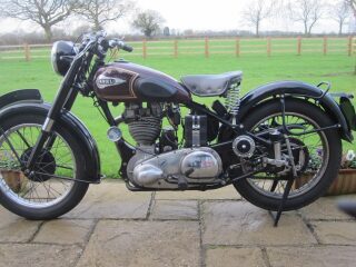 1952 Ariel 500cc Red Hunter (photo 2 of 2)