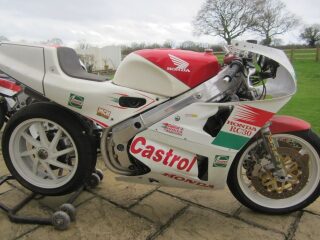 1988 Honda RC30 VFR750R Race machine high spec racing bike for sale (photo 1 of 2)